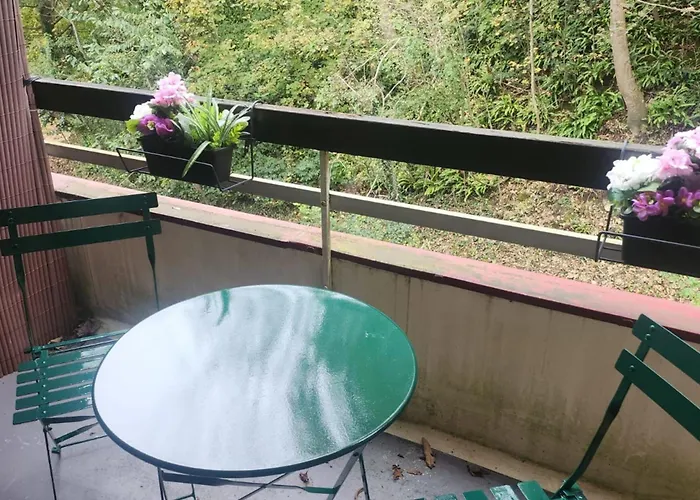 Getaway For Two Cosy With Balcony 公寓 滨海图维列